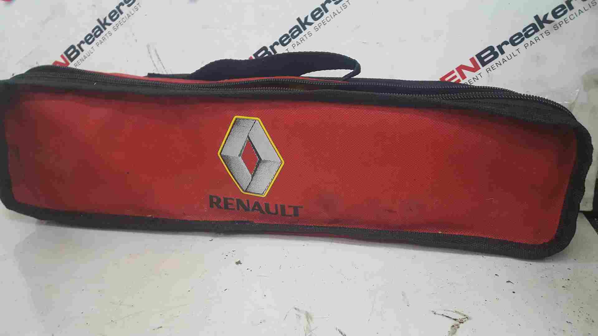 Renault Clio MK4 2012-2021 Breakdown Pack Triangle Hi VIS First AID Handy BAG