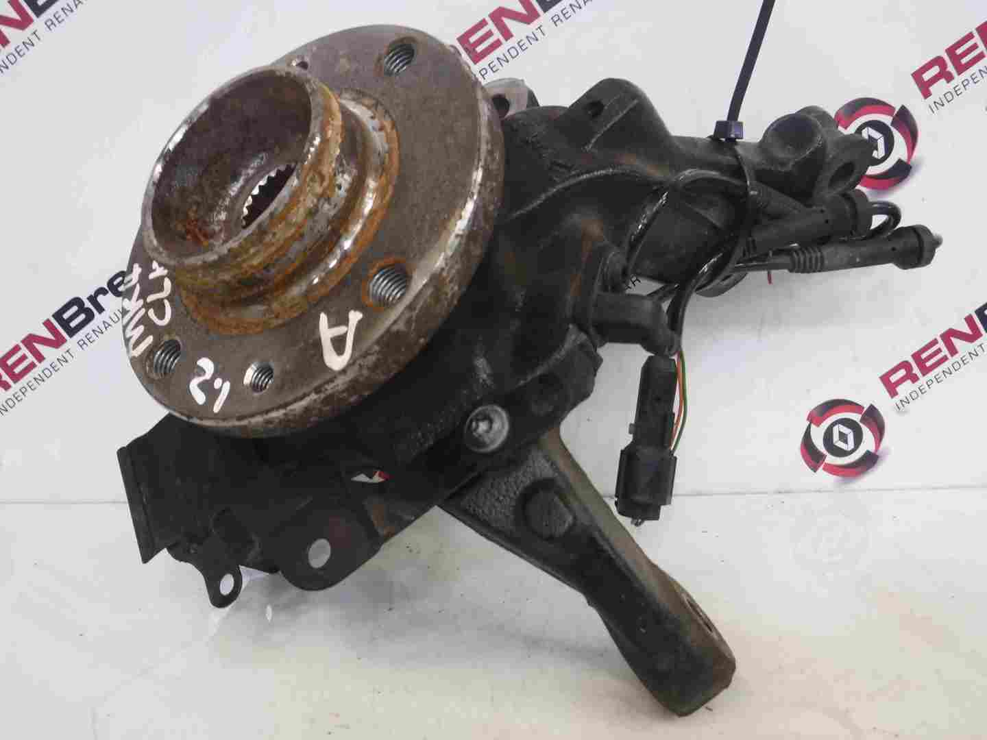 Renault Clio MK4 2013-2019 1.2 GT Turbo Passengers NSF Front Wheel Hub Auto