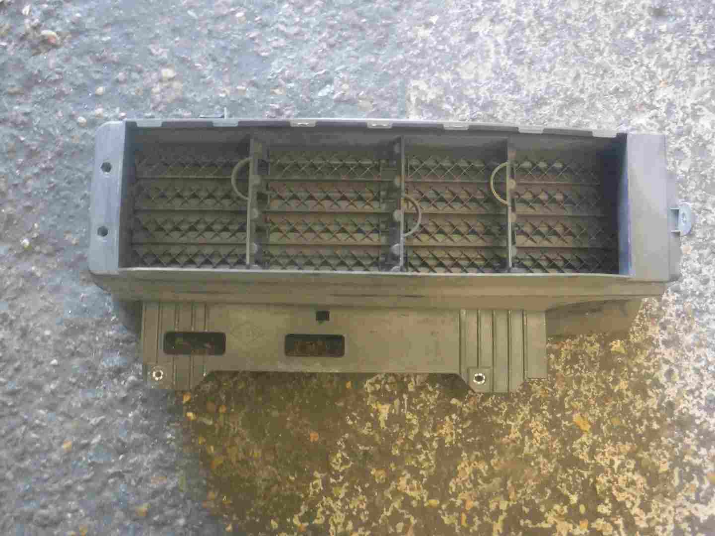 Renault Clio MK4 2013-2019 1.5 dCi Intercooler Flap Air Duct 214992066R