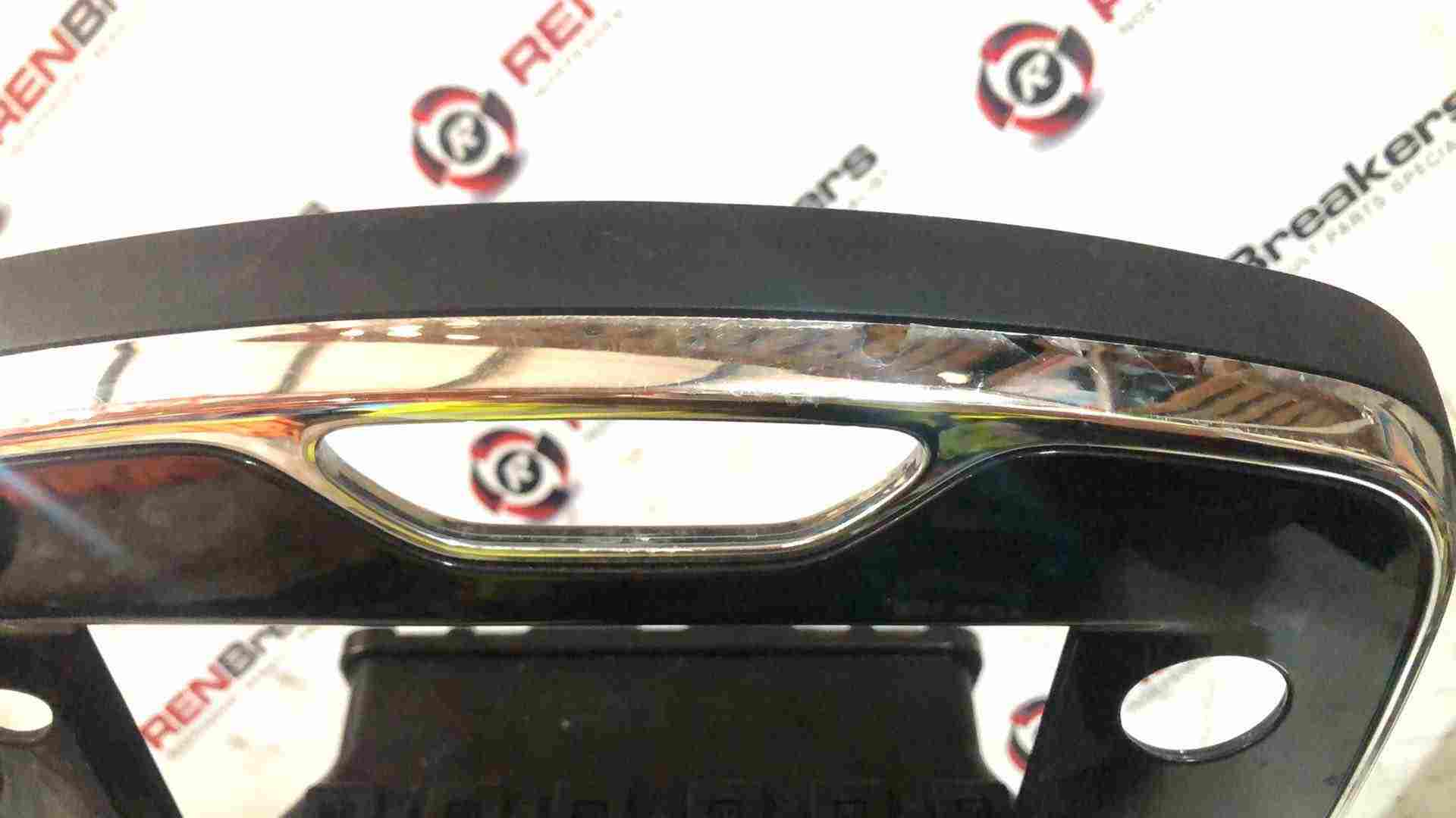Thumb 7 Renault Clio MK4 2013-2019 Centre Heater Vents + Chrome Black Surround Trim