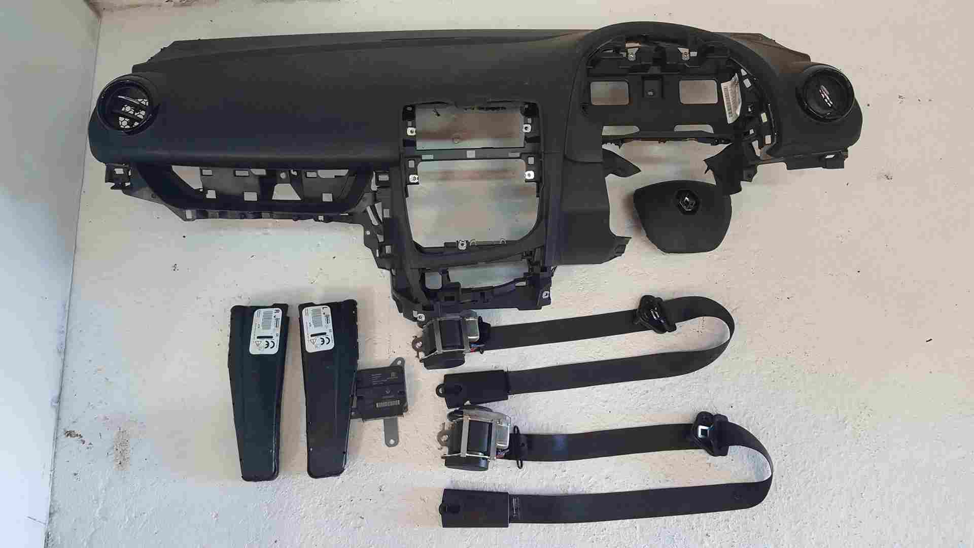 Renault Clio MK4 2013-2019 Dashboard Airbag KIT Steering Airbag Module Belts