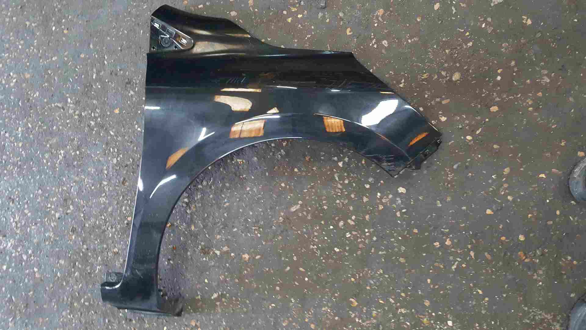 Thumb 7 Renault Clio MK4 2013-2019 Drivers OS OSF Wing Black TEGNE damaged