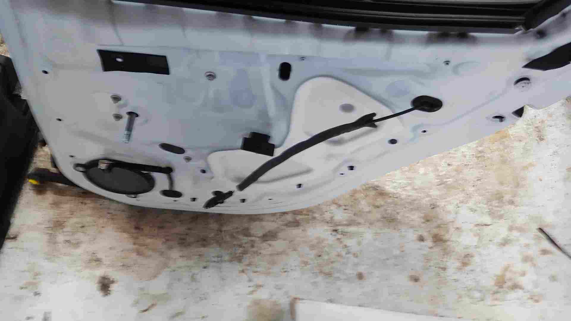 Thumb 7 Renault Clio MK4 2013-2019 Drivers OSR Rear Door White Ov369