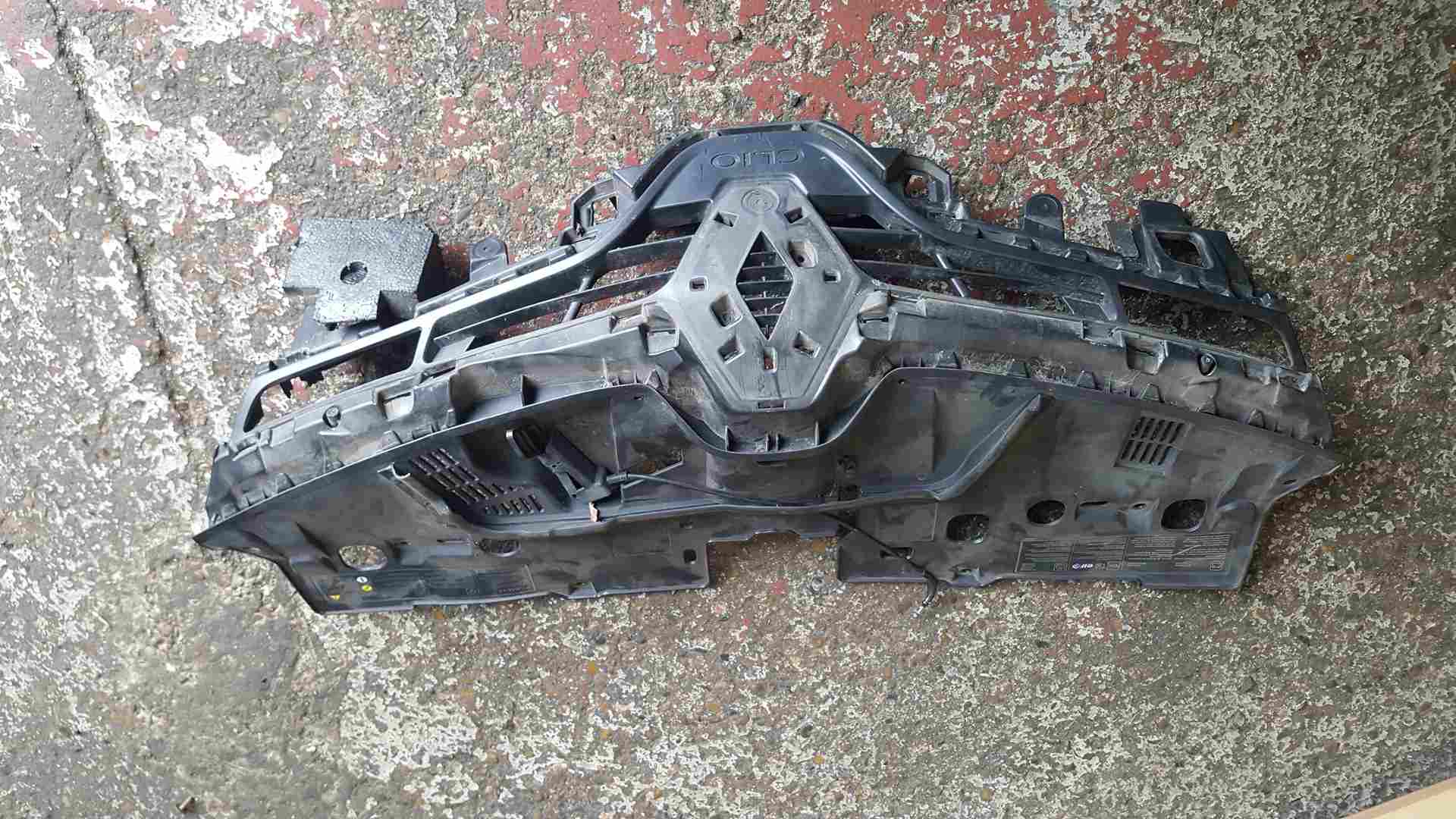 Thumb 3 Renault Clio MK4 2013-2019 Front Bumper Grille Support Plate 978186889R