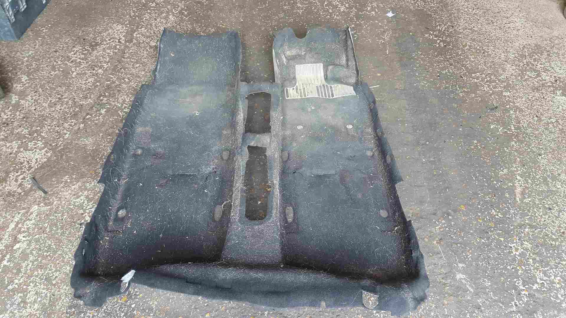 Thumb 2 Renault Clio MK4 2013-2019 Full Carpet Black 5 Door 