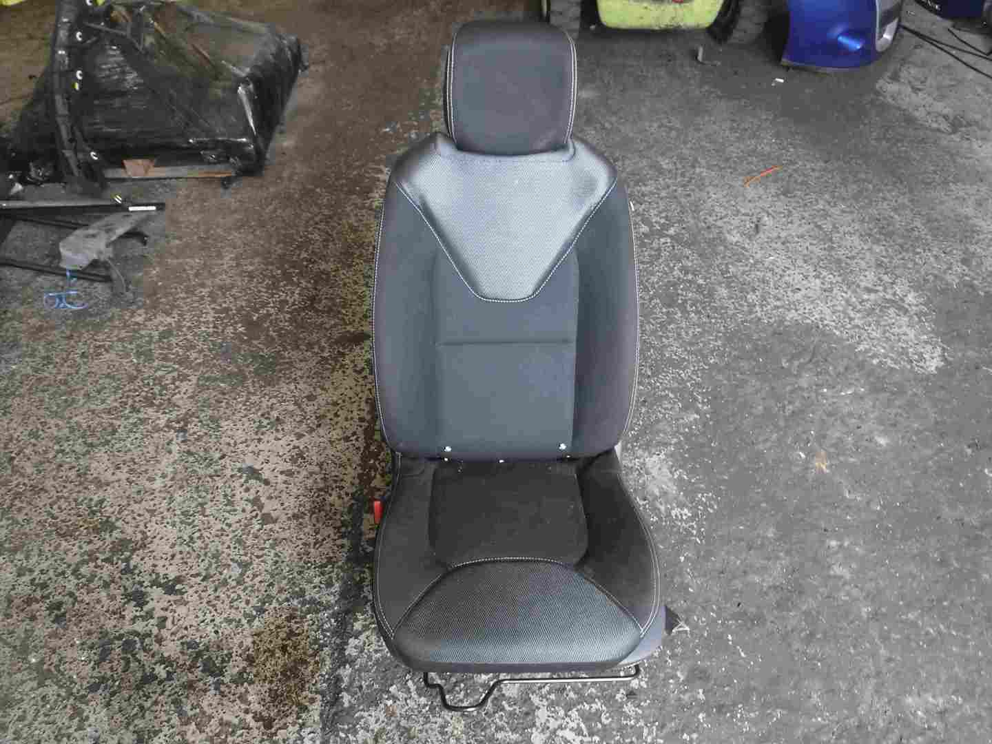 Renault Clio MK4 2013-2019 Passenger NSF Chair Seat