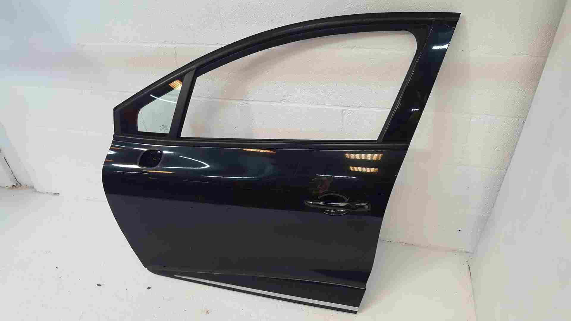 Thumb 2 Renault Clio MK4 2013-2019 Passenger NSF Front Door Black Tegne CPD