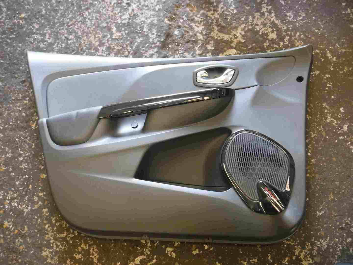 Renault Clio MK4 2013-2019 Passenger NSF Front Door Card Black Chrome
