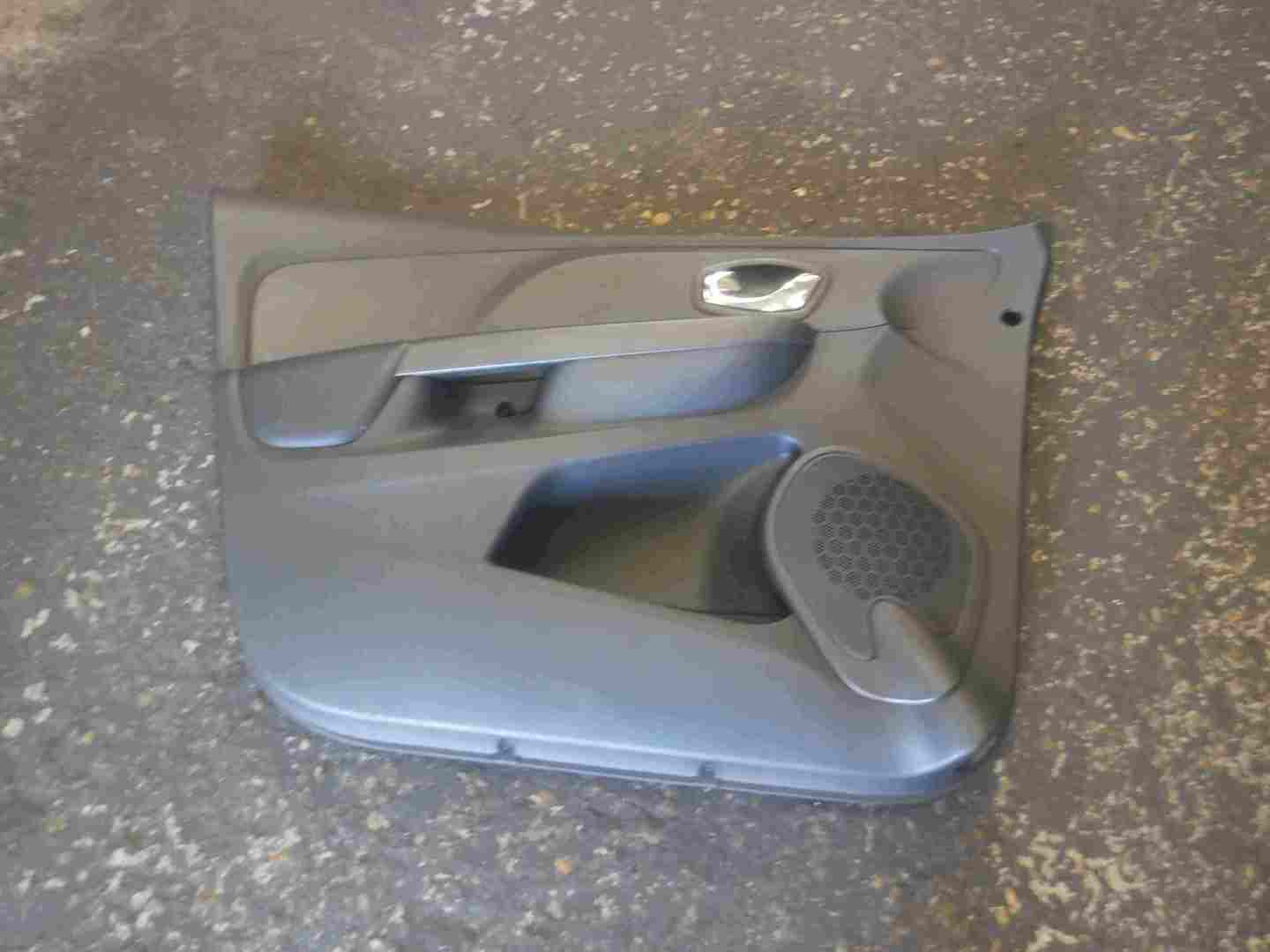 Renault Clio MK4 2013-2019 Passenger NSF Front Door Card Plain Black