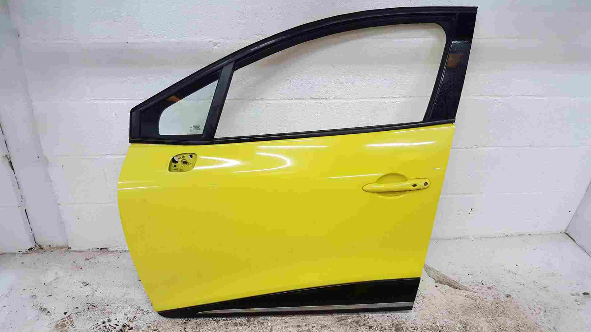Thumb 4 Renault Clio MK4 2013-2019 Passenger NSF Front Door Yellow Ovenw