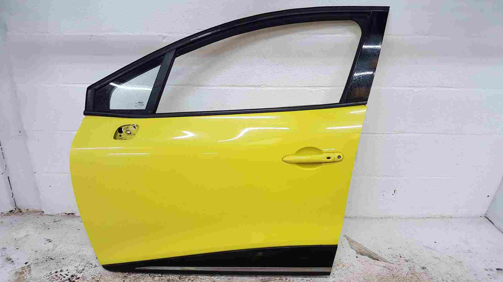 Thumb 8 Renault Clio MK4 2013-2019 Passenger NSF Front Door Yellow Ovenw