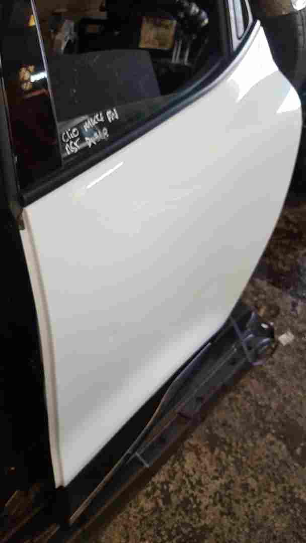 Thumb 7 Renault Clio MK4 2013-2019 Passenger NSR Rear Door White Ov369 Dent