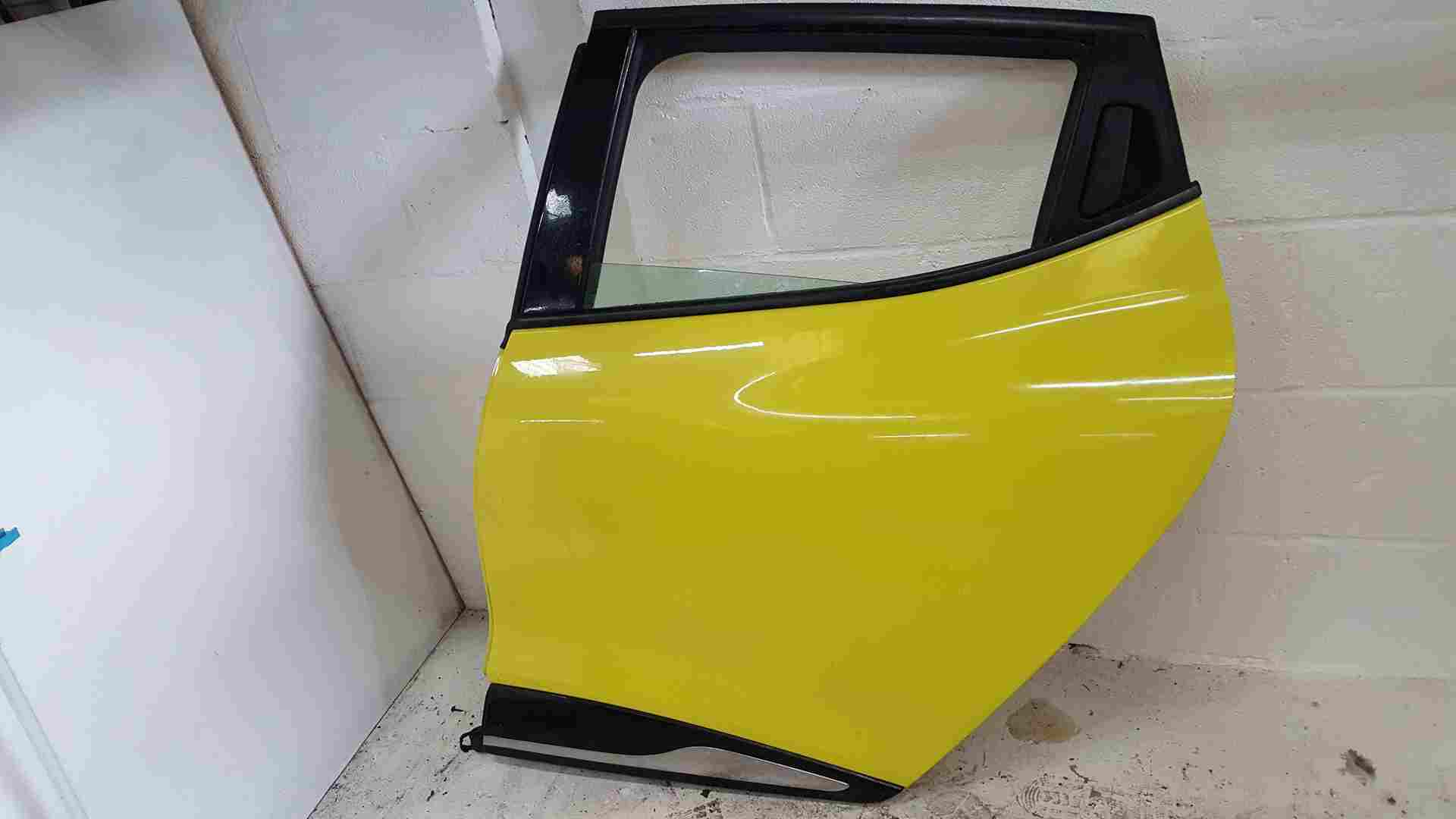 Thumb 3 Renault Clio MK4 2013-2019 Passenger NSR Rear Door Yellow Ovenw
