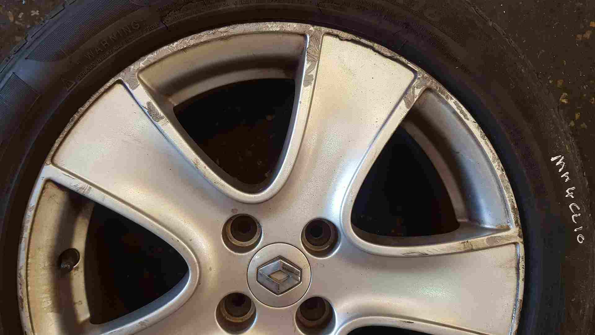 Thumb 4 Renault Clio MK4 2013-2019 Passion Alloy Wheel  2/5 5 STUD 5MM 195 55 16