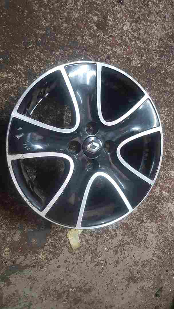 Thumb 3 Renault Clio MK4 2013-2019 Passion Alloy Wheel RIM Black 16Inch 4/5 403003137R
