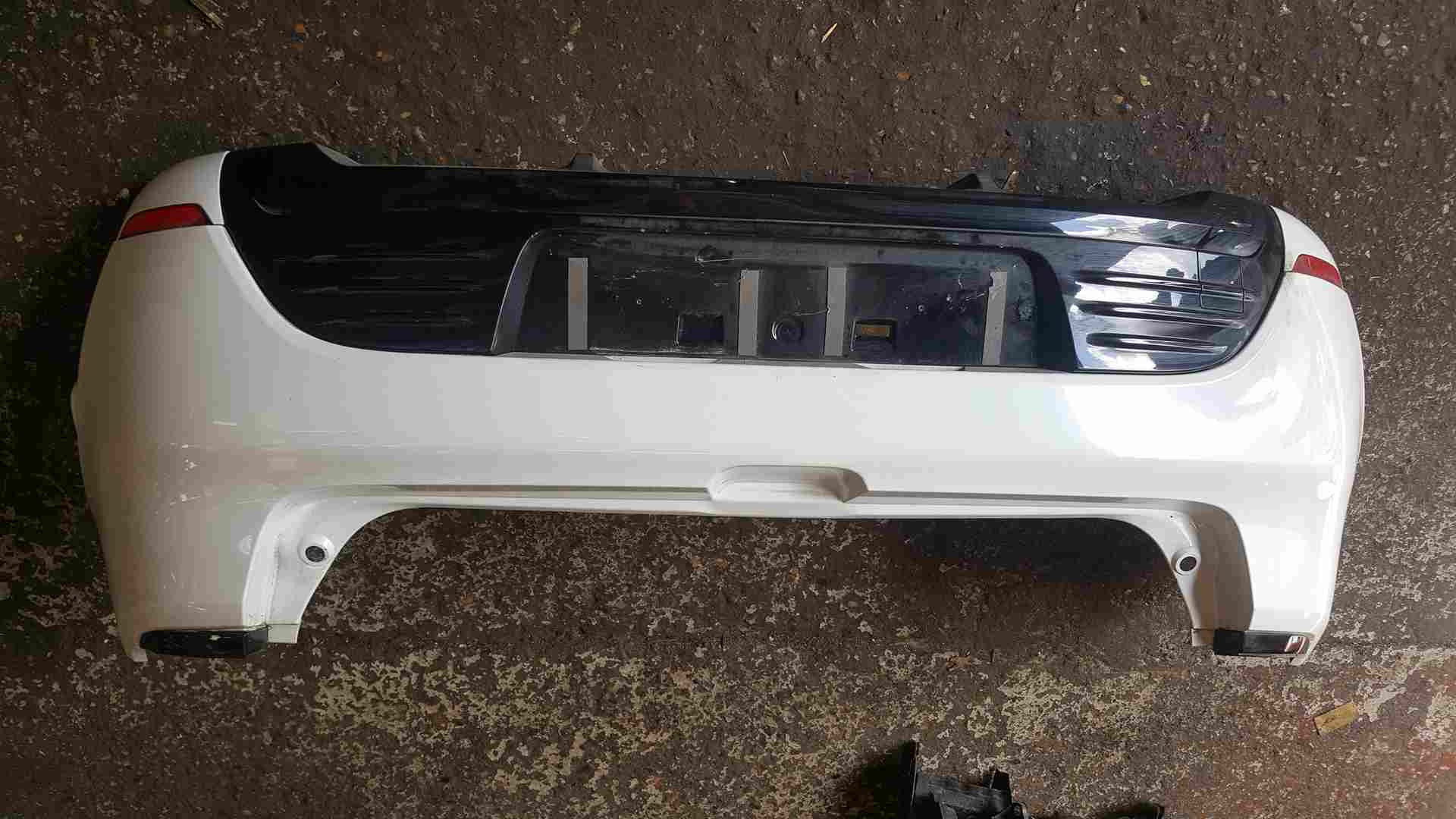 Thumb 2 Renault Clio MK4 2013-2019 Rear Bumper White Ov369