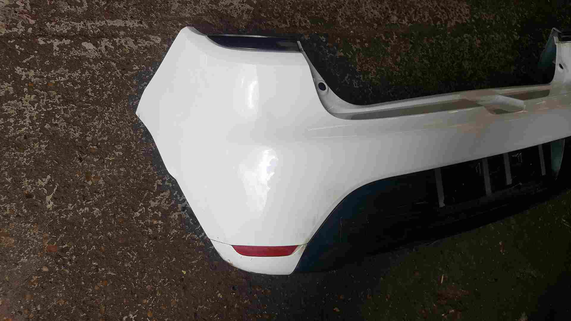 Thumb 3 Renault Clio MK4 2013-2019 Rear Bumper White Ov369
