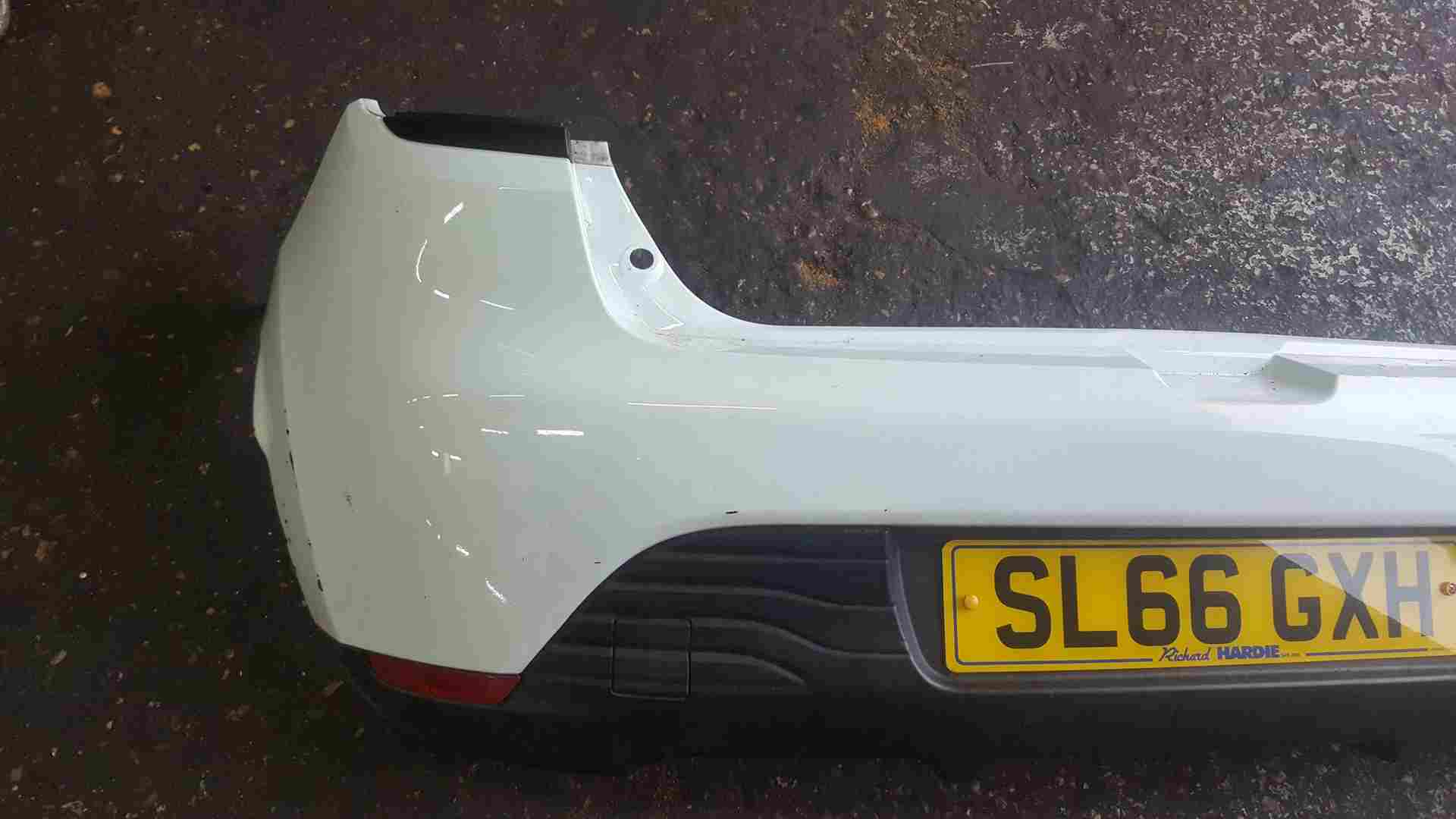 Thumb 4 Renault Clio MK4 2013-2019 Rear Bumper White Ov369