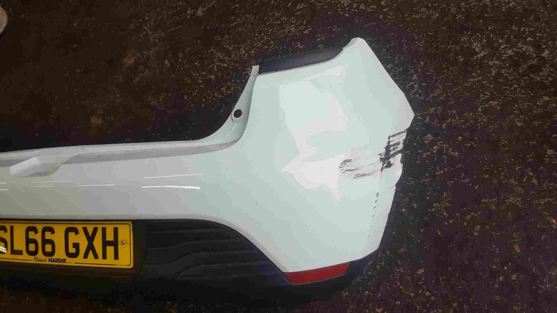 Thumb 5 Renault Clio MK4 2013-2019 Rear Bumper White Ov369
