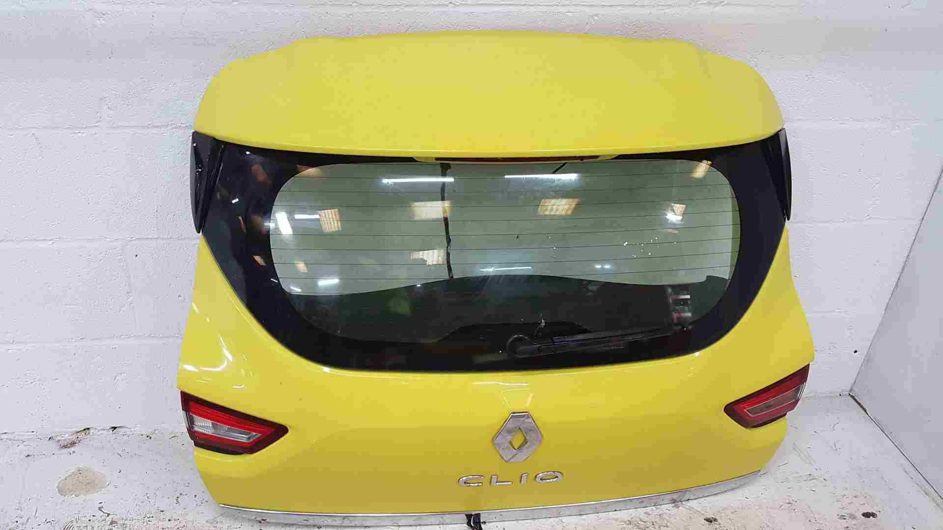 Renault Clio MK4 2013-2019 Rear Tailgate Boot Yellow Ovenw