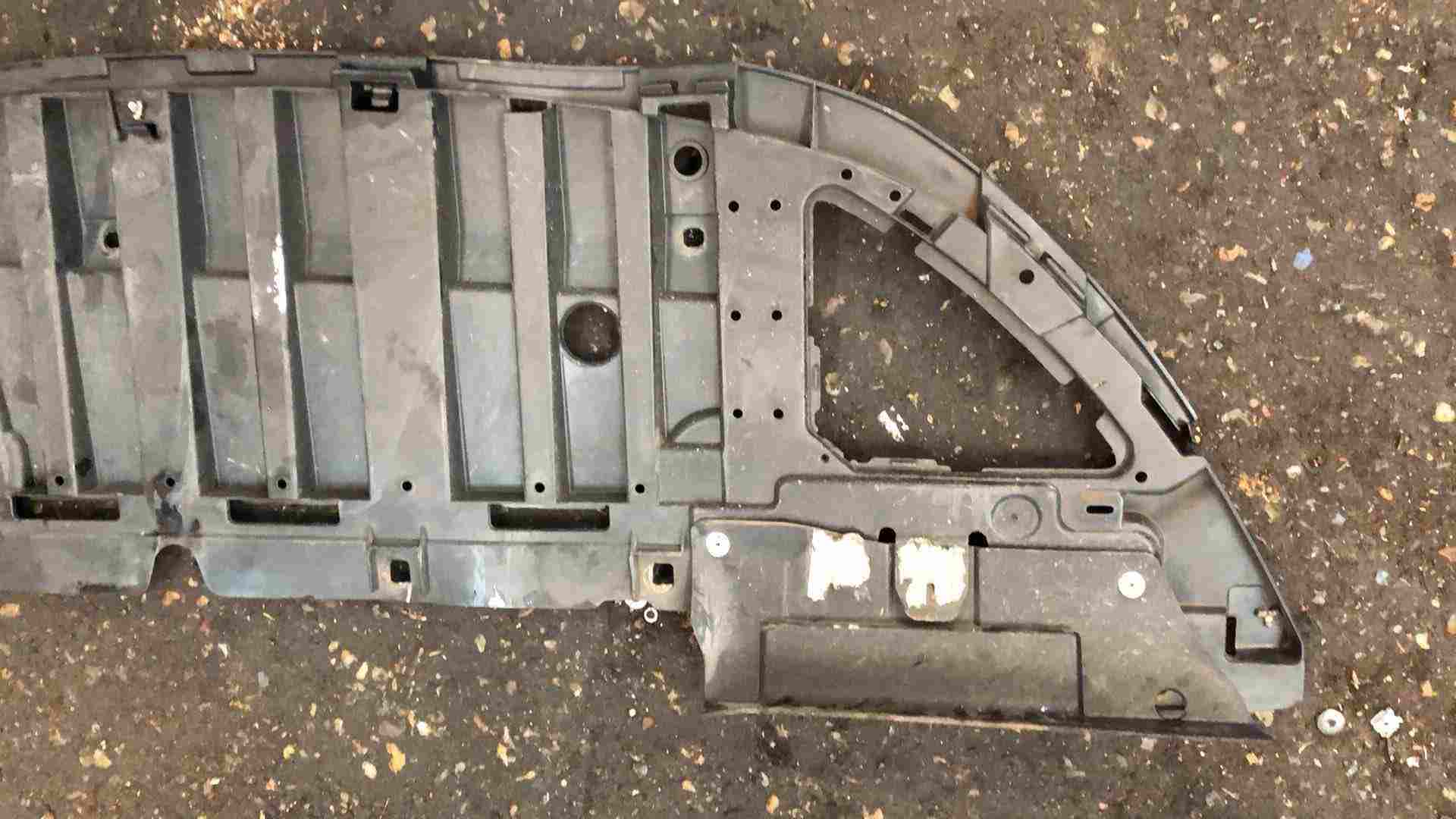 Thumb 2 Renault Clio MK4 2013-2019 Under Body Bumper Drip Tray Front 