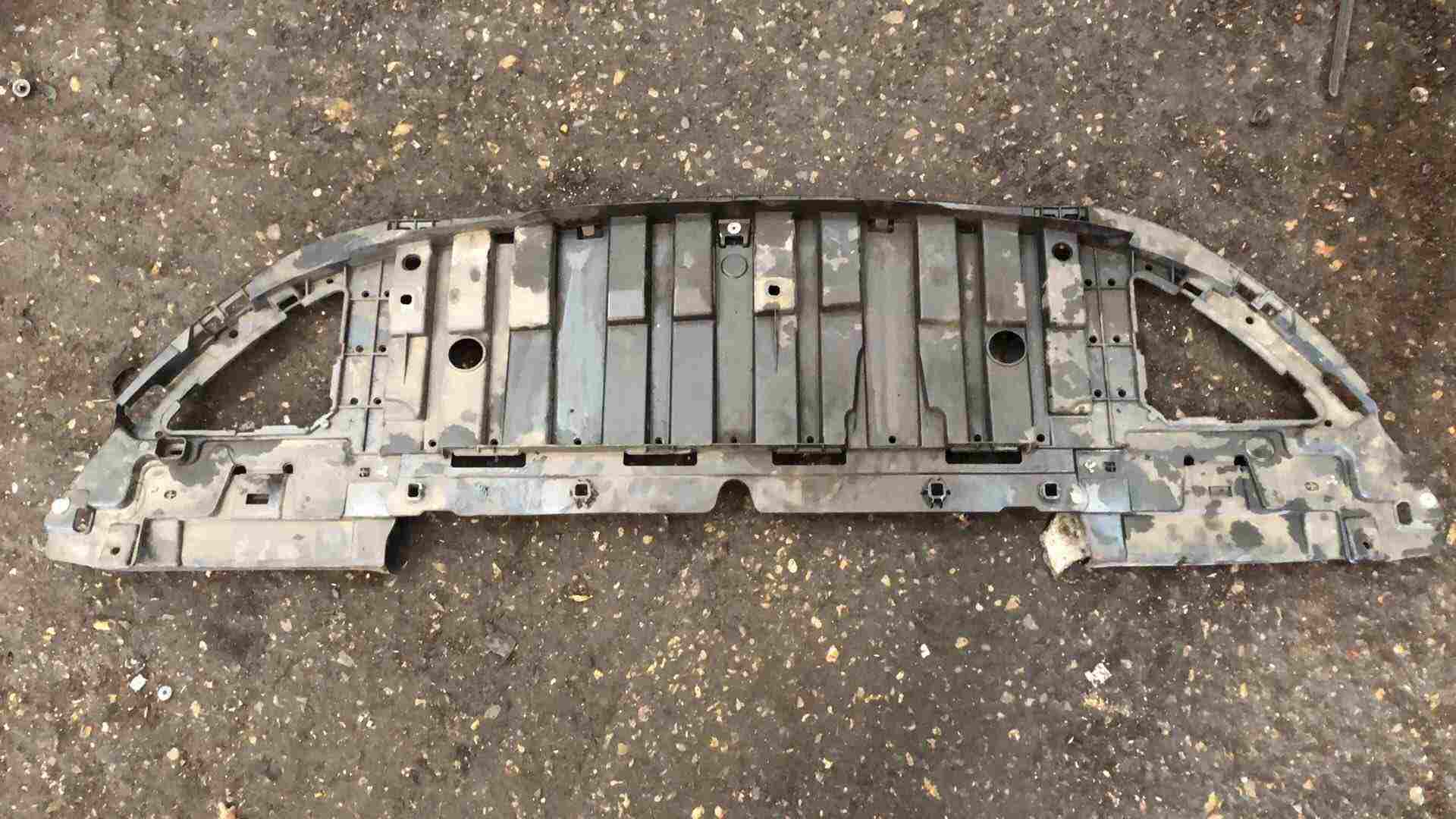 Thumb 4 Renault Clio MK4 2013-2019 Under Body Bumper Drip Tray Front 