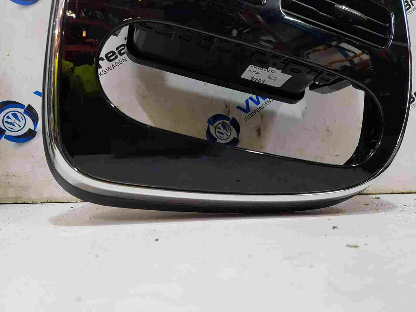 Thumb 6 Renault Clio MK4 2013-2016 Centre Dashboard Heater Display Surround Chrome Black