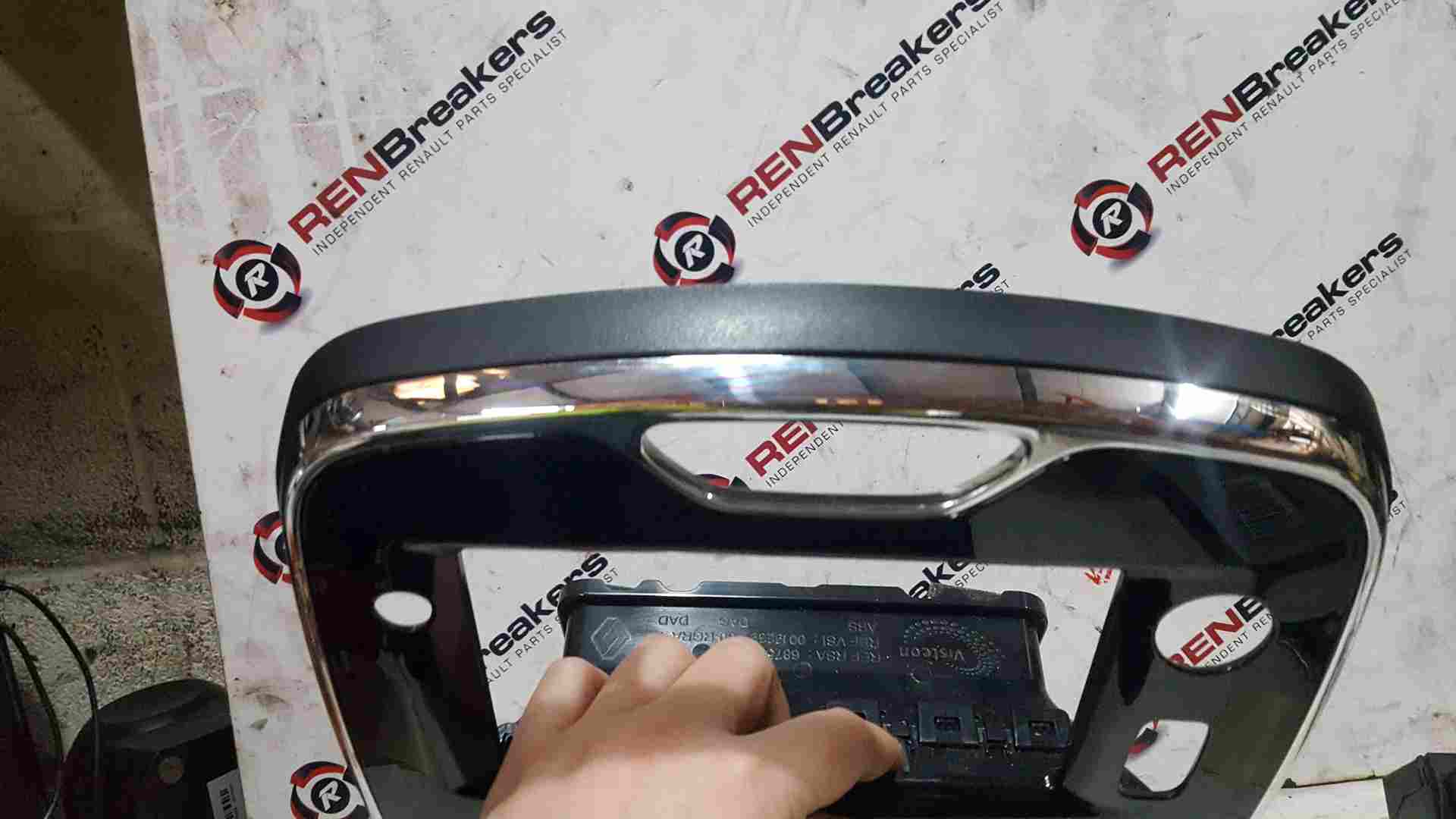 Thumb 2 Renault Clio MK4 2013-2016 Centre Heater Vents + Chrome Black Surround Trim