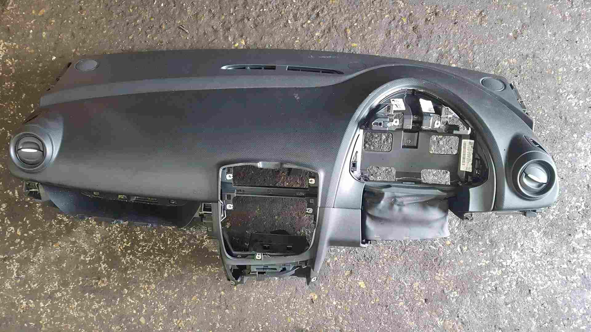 Thumb 6 Renault Clio MK4 2013-2016 Dashboard + Passenger Airbag 985258554R 081001012R