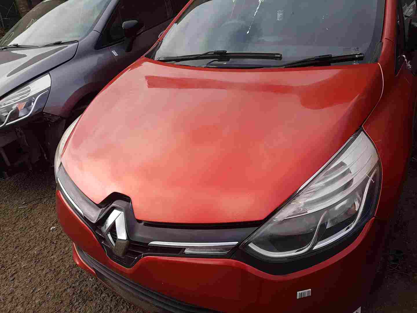 Renault Clio MK4 2013-2016 Front Bonnet RED Flame Tennp Faded INCLUDING POSTAGE