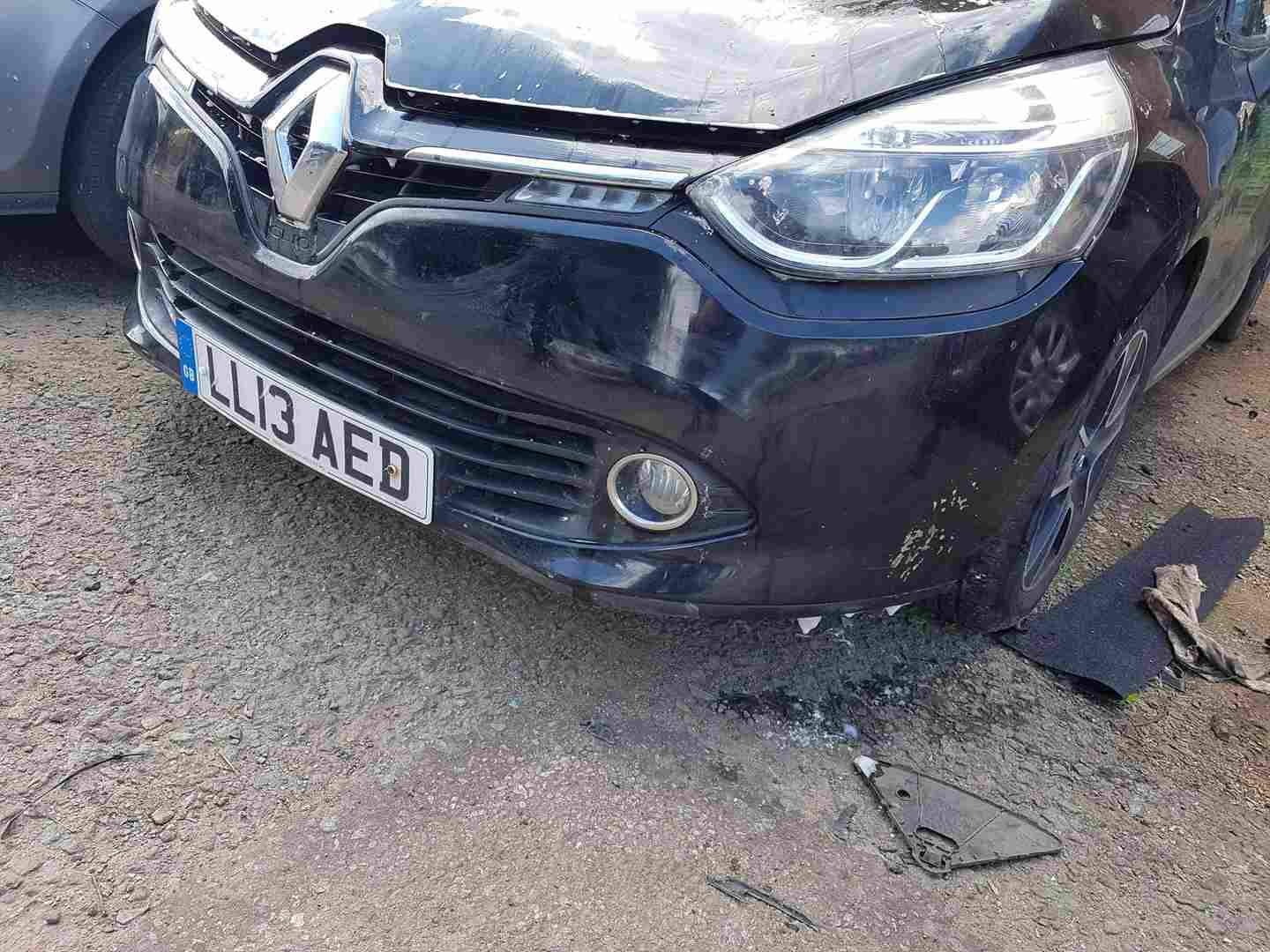 Thumb 5 Renault Clio MK4 2013-2016 Front Bumper Black Tegne   Lights Grill Upper Grill  