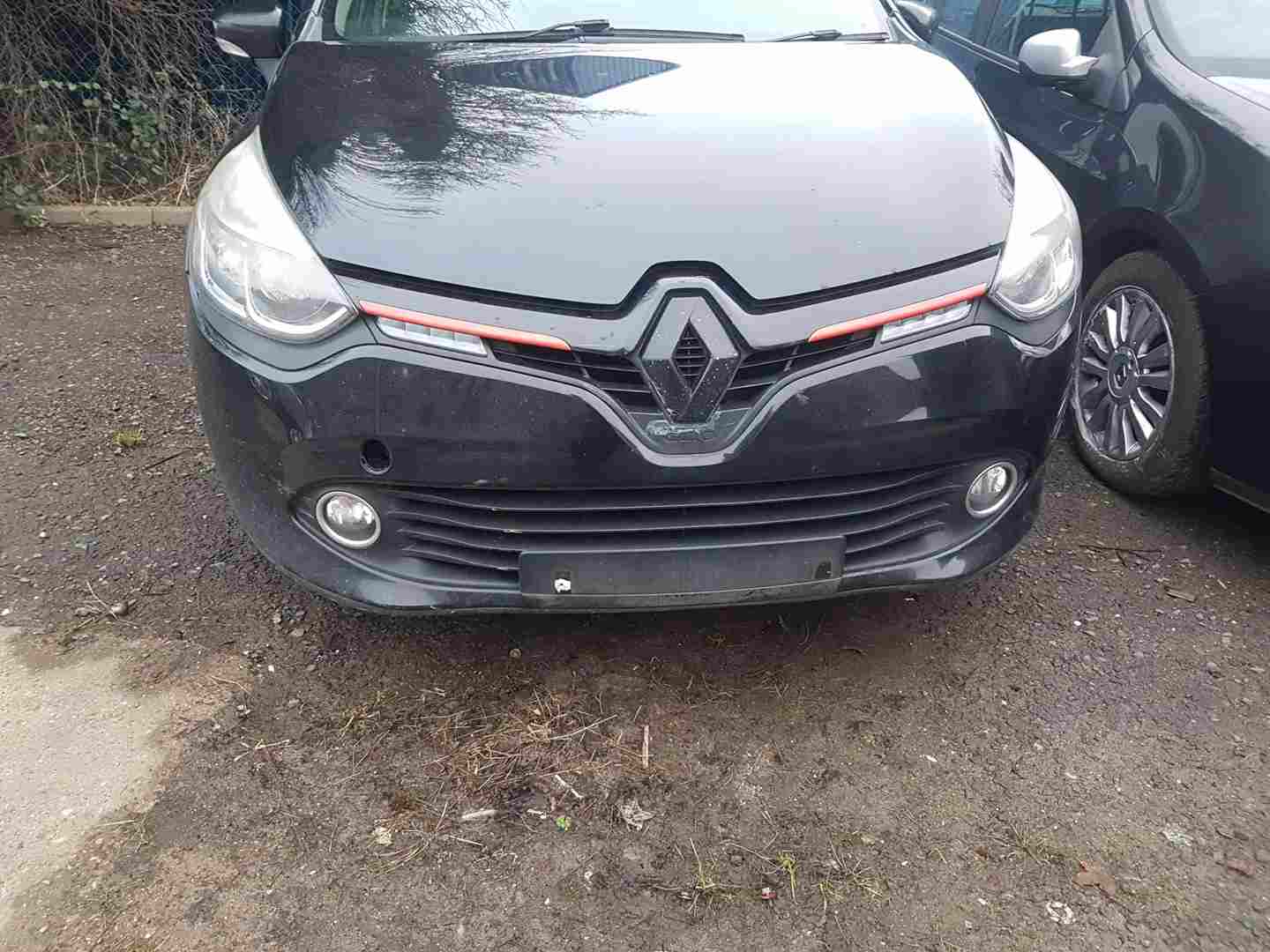 Thumb 2 Renault Clio MK4 2013-2016 Front Bumper Black Tegne