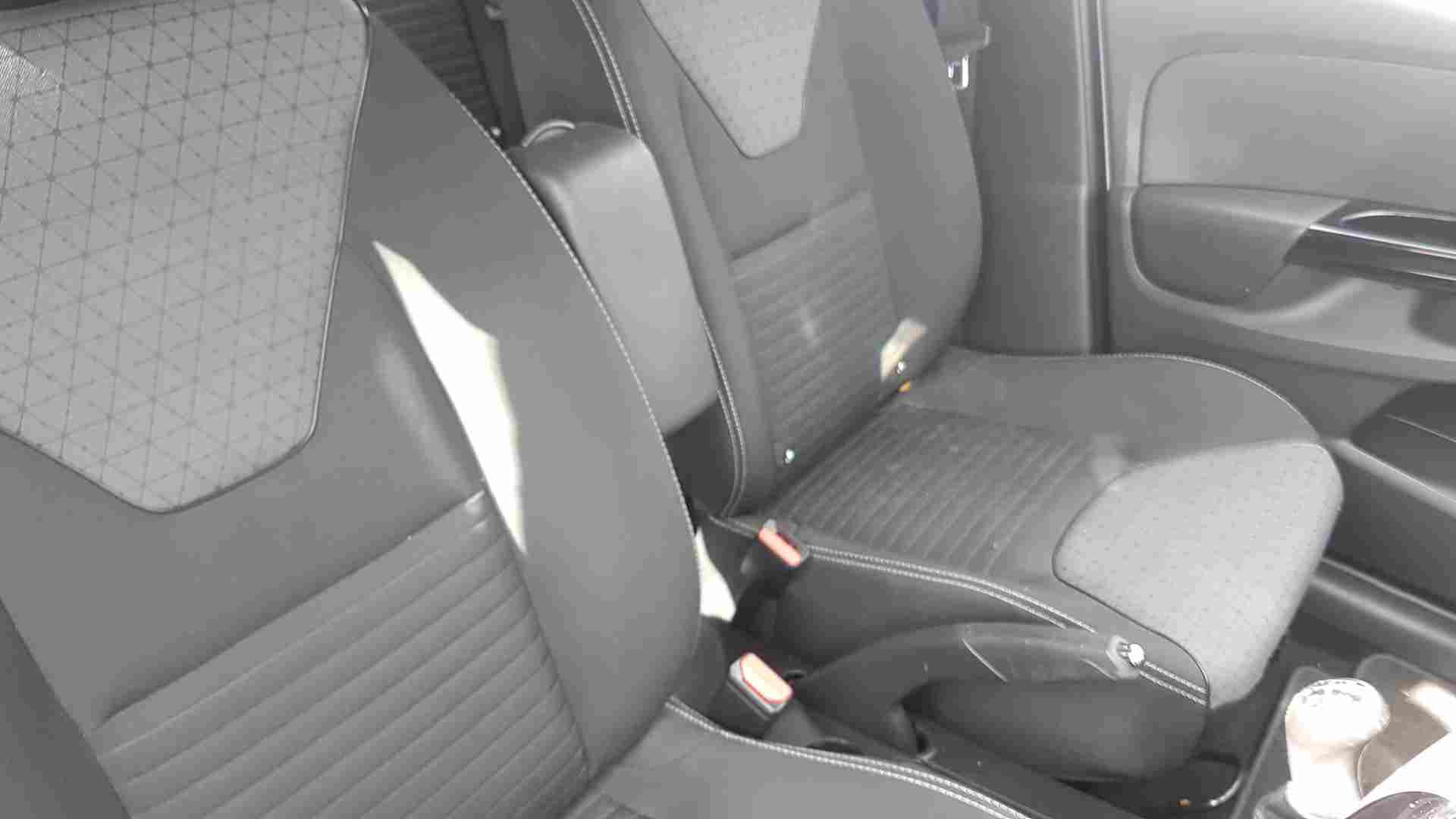 Thumb 8 Renault Clio MK4 2013-2016 Driver   Passenger Seats Front Chairs black grey