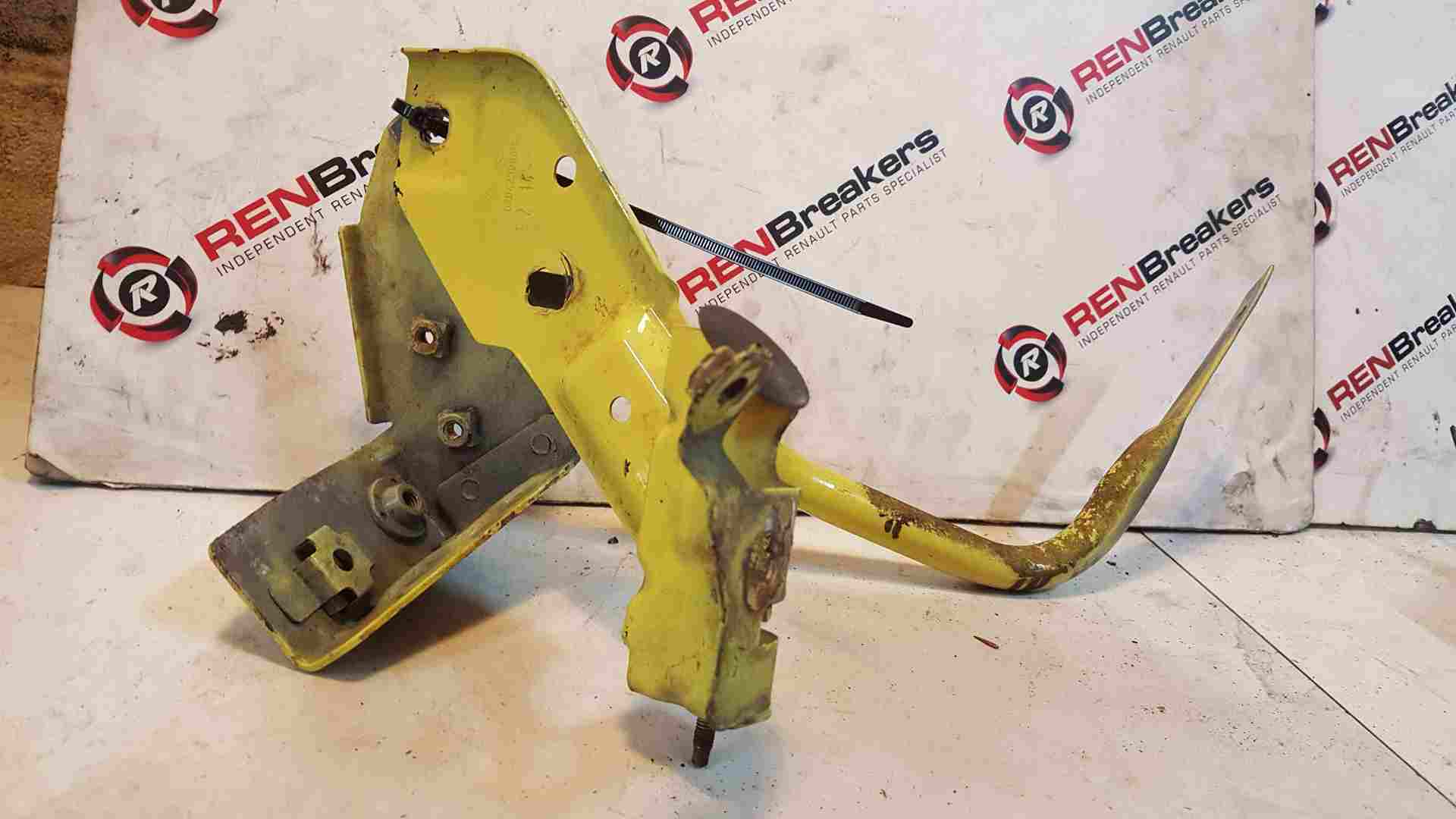 Thumb 6 Renault Clio MK4 2013-2019 Passenger Ns Front Wing Support Brackets Yellow Ovenw