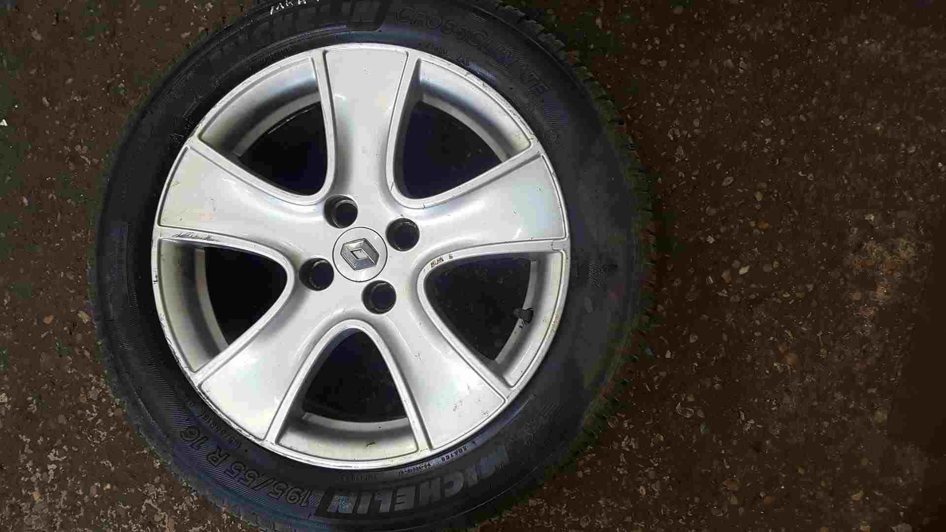 Thumb 8 Renault Clio MK4 2013-2019 Passion Alloy Wheel + Tyre 195 55 16 6mm 3/5 Michelin