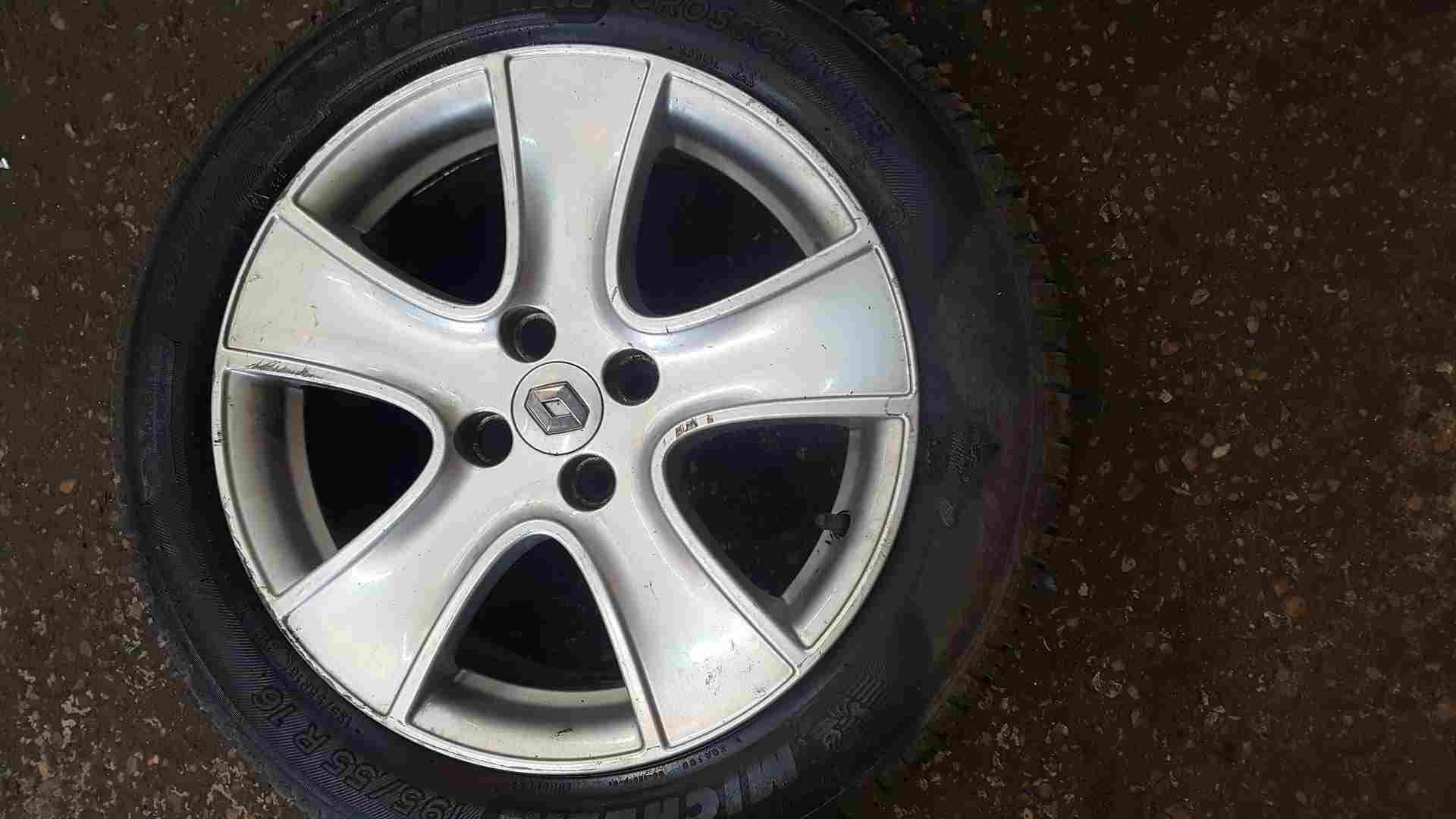 Thumb 9 Renault Clio MK4 2013-2019 Passion Alloy Wheel + Tyre 195 55 16 6mm 3/5 Michelin