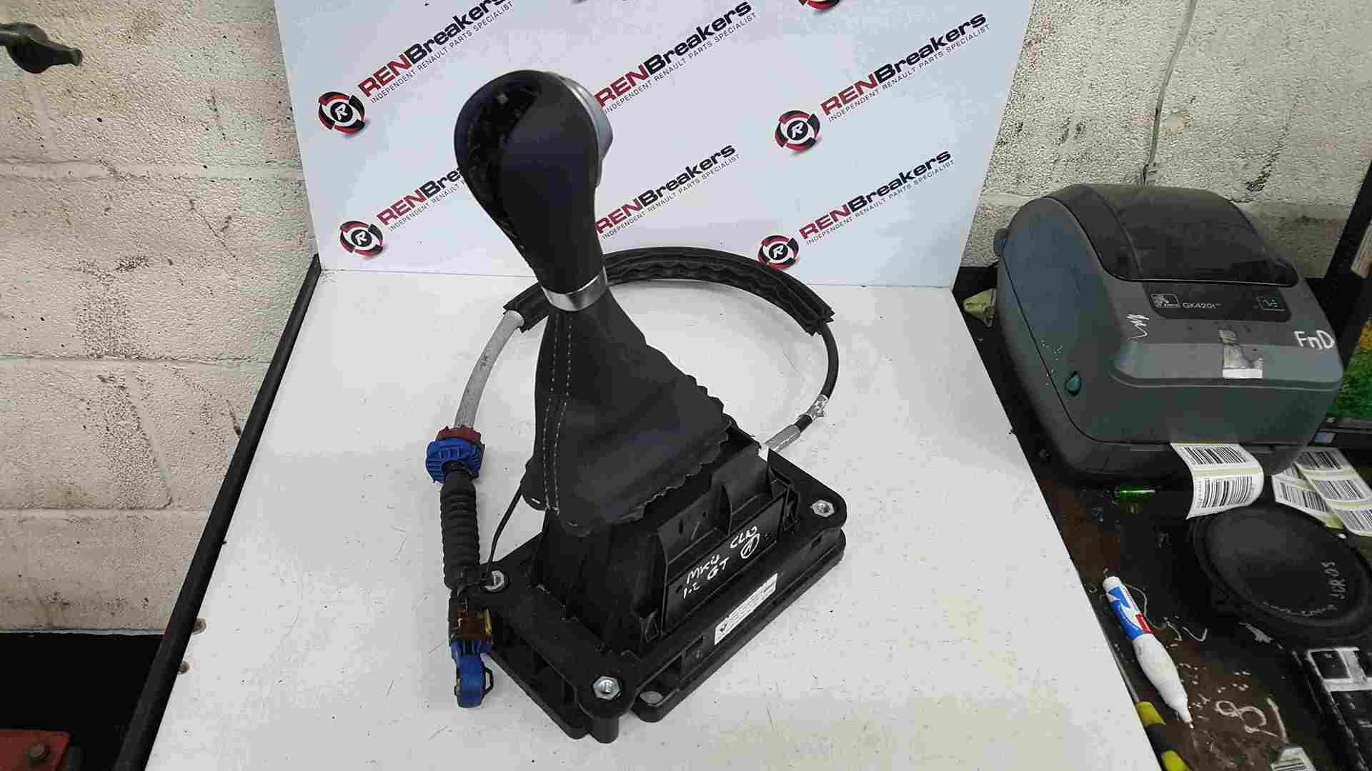 Thumb 4 Renault Clio MK4 2013-2019 Automatic Gearstick Mechanism Shifter + Cables