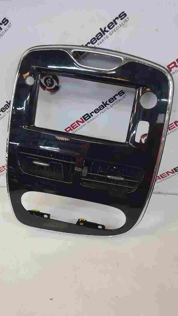 Thumb 3 Renault Clio MK4 2013-2019 Centre Dashboard Trim Vent Gloss Black Surround