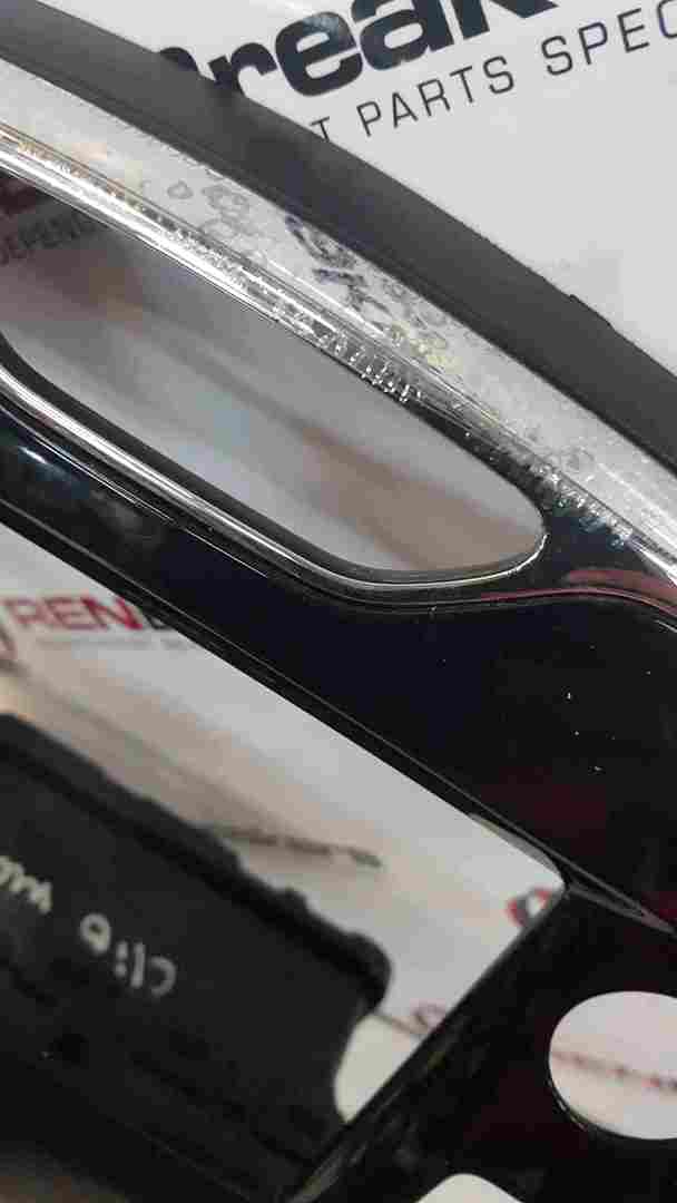 Thumb 2 Renault Clio MK4 2013-2019 Centre Dashboard Trim Vent Gloss Black Surround