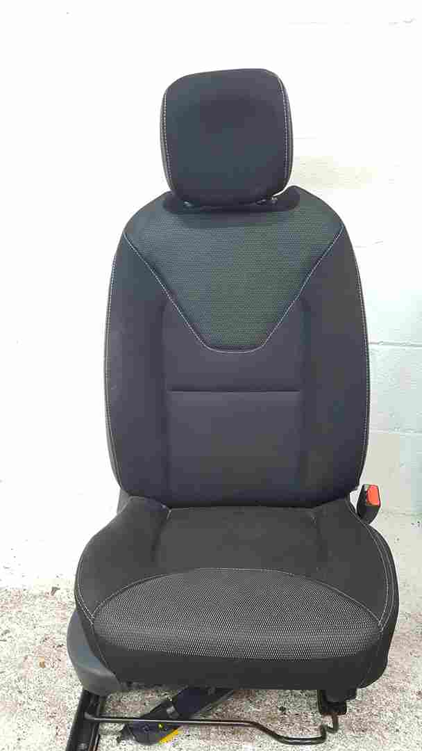 Renault Clio MK4 2013-2019 Drivers OSF Front Seat Chair 5Dr Black + AB + Buckle