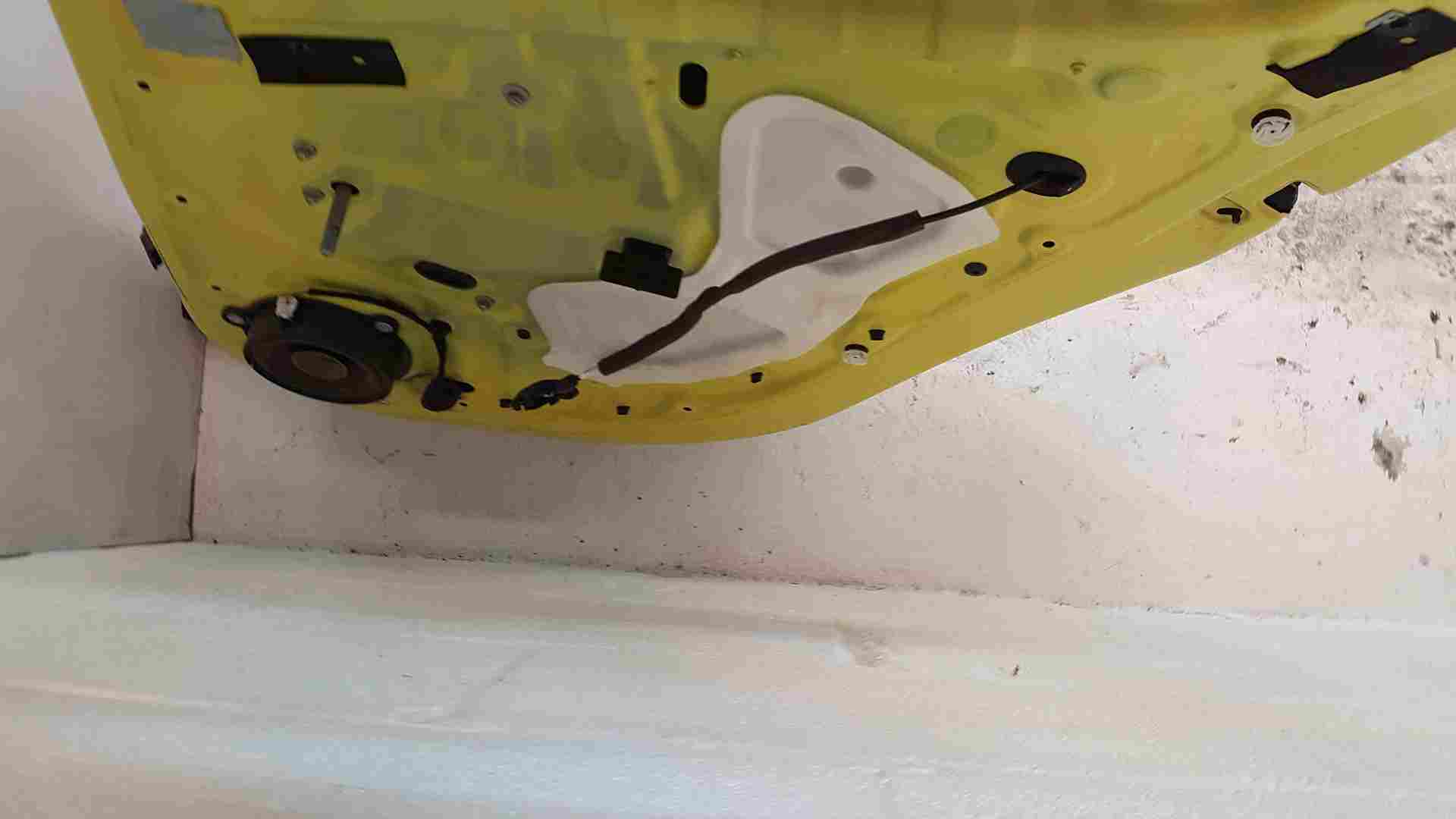 Thumb 4 Renault Clio MK4 2013-2019 Drivers OSR Rear Door Yellow Ovenw