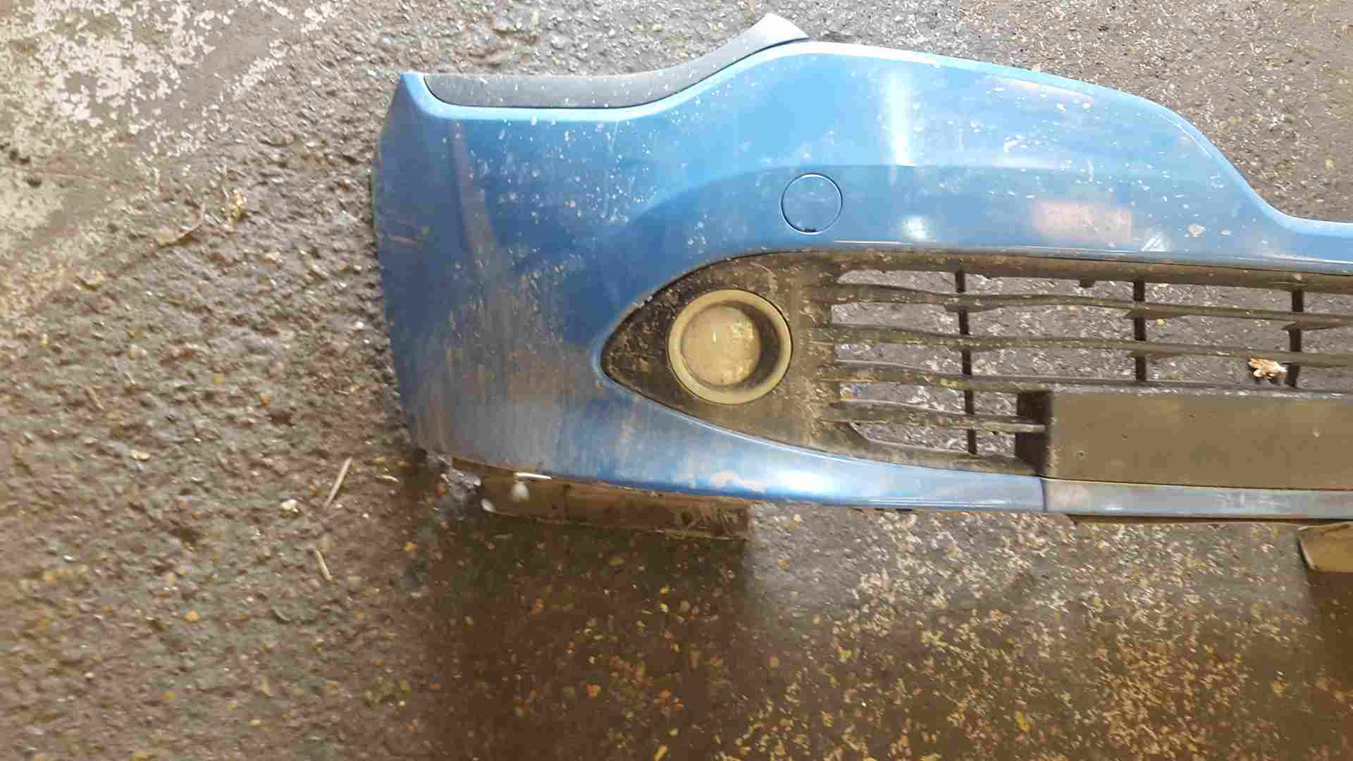 Thumb 3 Renault Clio MK4 2013-2019 Front Bumper Blue Ovrpj