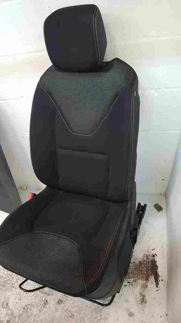 Thumb 3 Renault Clio MK4 2013-2019 Passenger NSF Front Seat Chair 5Dr Black Ab + Buckle