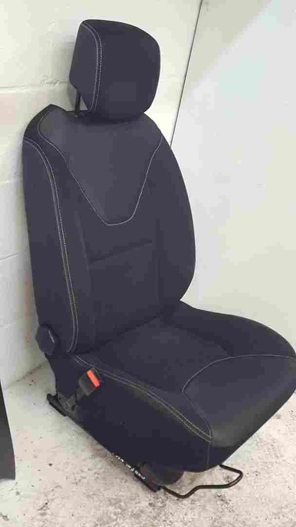 Thumb 6 Renault Clio MK4 2013-2019 Passenger NSF Front Seat Chair 5Dr Black Ab + Buckle