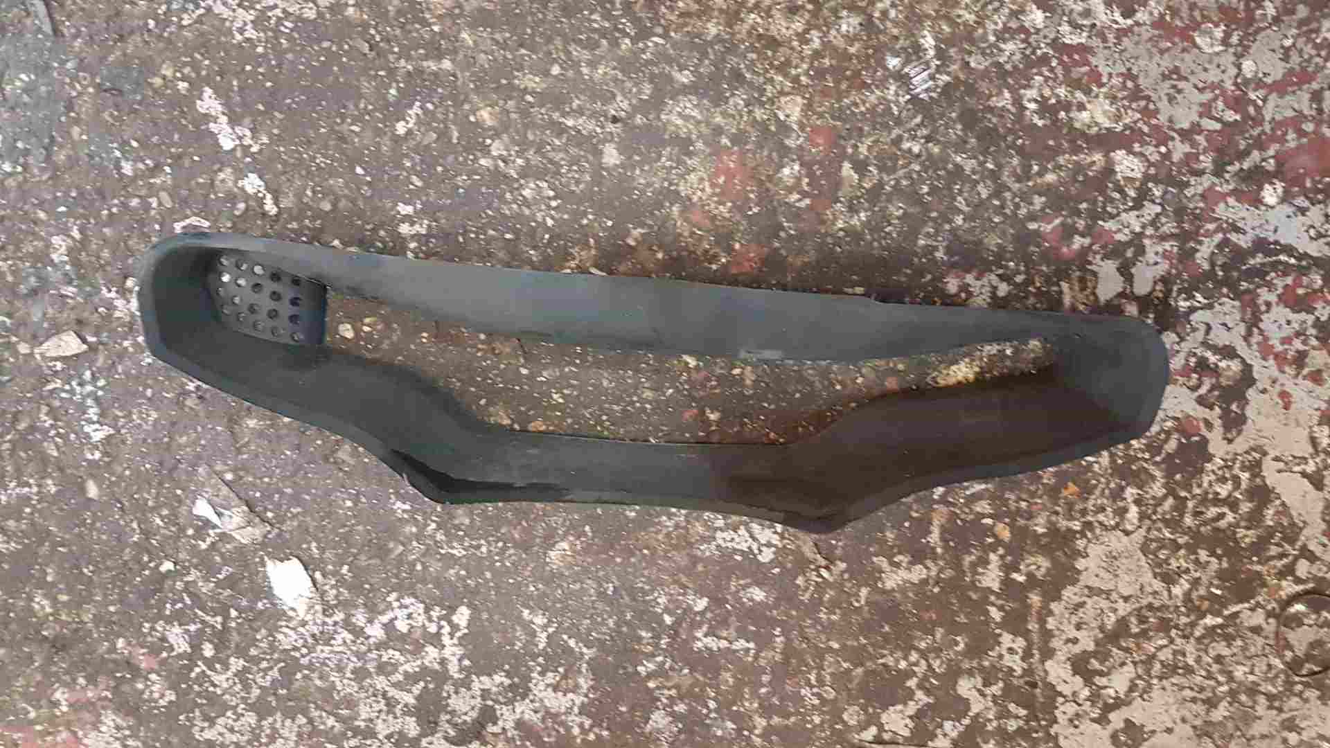Thumb 2 Renault Clio MK4 2013-2018 0.9 1.2 1.5 DCI Radiator Intercooler AIR Duct Scoop