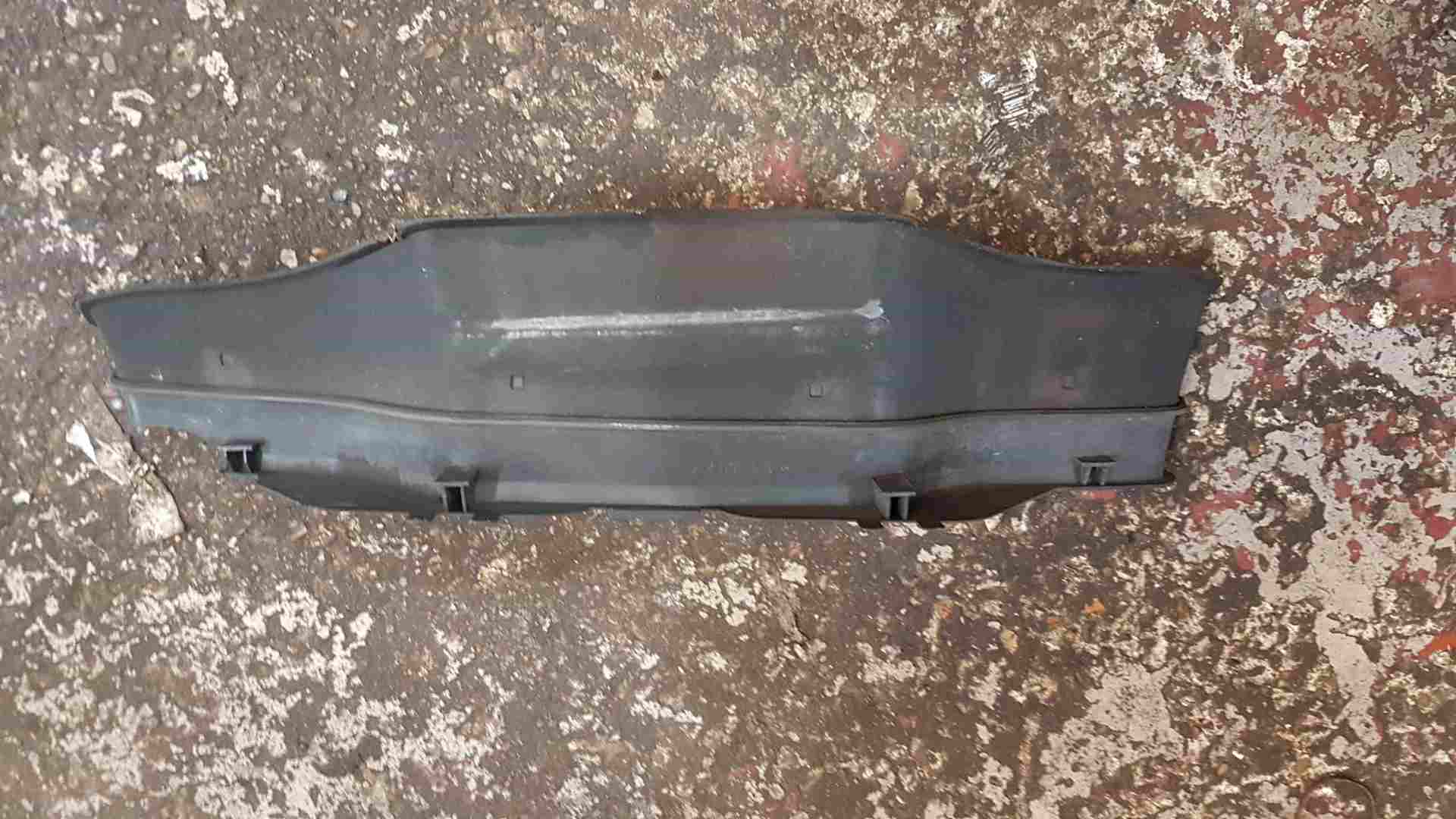 Thumb 5 Renault Clio MK4 2013-2018 0.9 1.2 1.5 DCI Radiator Intercooler AIR Duct Scoop