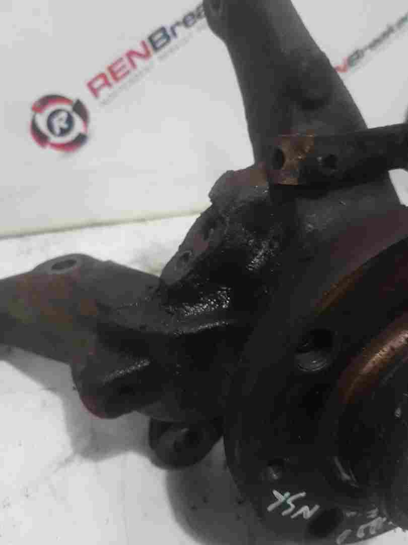 Thumb 4 Renault Clio MK4 2013-2018 0.9 TCE Passenger NSF Front Wheel HUB No Sensor