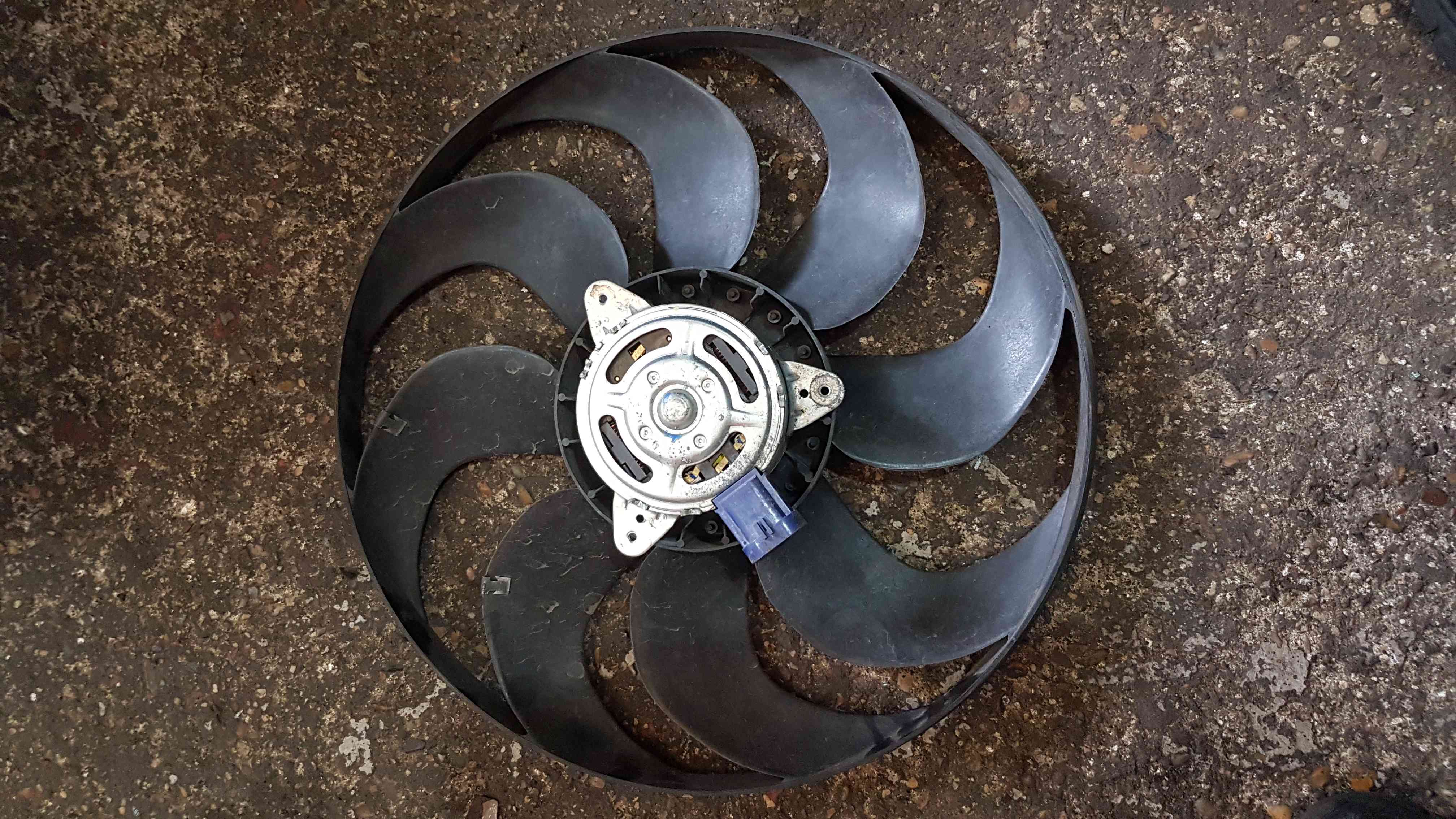 Renault Clio MK4 2013-2018 0.9 TCE Raditor Cooling FAN 