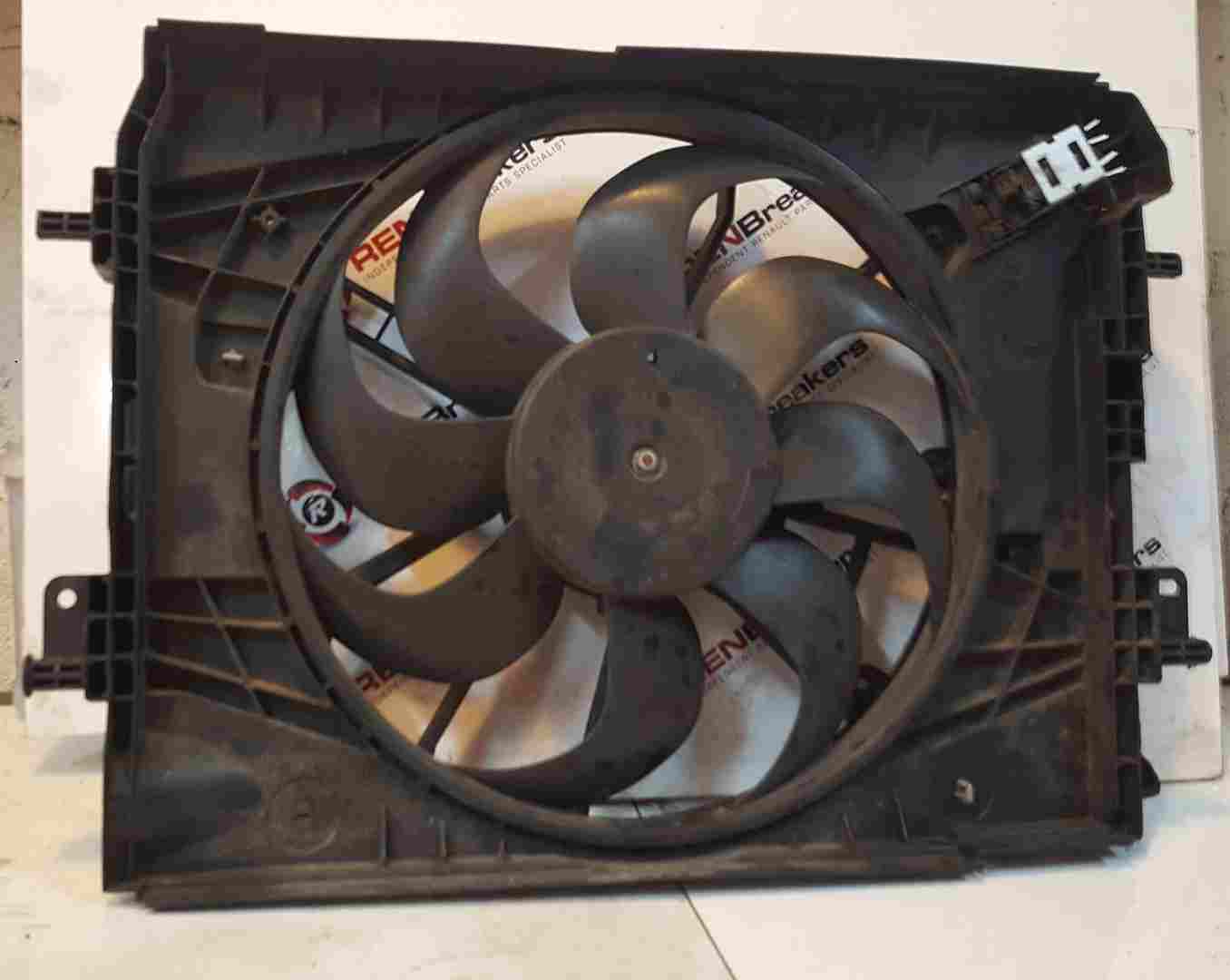 Thumb 3 Renault Clio MK4 2013-2018 1.2 16V D4F740 Raditor Cooling FAN 214816812R