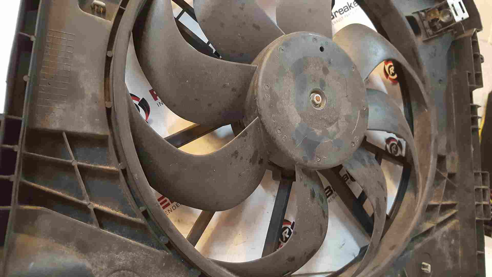 Thumb 4 Renault Clio MK4 2013-2018 1.2 16V D4F740 Raditor Cooling FAN 214816812R